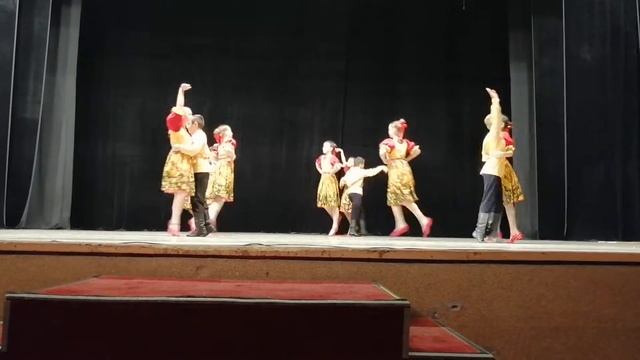 Образцовый хореографический ансамбль Мозаика. Танец: "Гусачок". г.Краснодар 2021г. смотреть онлайн