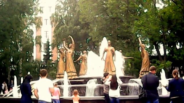 Поющий фонтан "Семь девушек". Уфа. смотреть онлайн