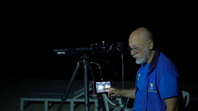 Con AMPLI è possibile filmare di notte persone a chilometri di distanza, vediamo come. смотреть онлайн