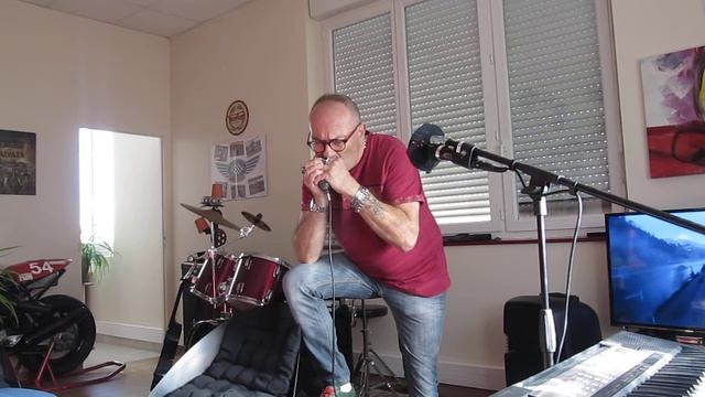 Looking For The Summer , Chris Rea vocal cover / Harmonica Yonberg D2 in G смотреть онлайн