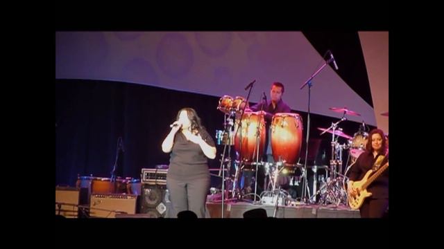 Erika "Puñalada Trapera" Live 2010 смотреть онлайн