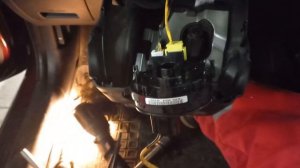 Hyundai i30 2015 год      как снять руль, шлейф, стрика, стрекозу.