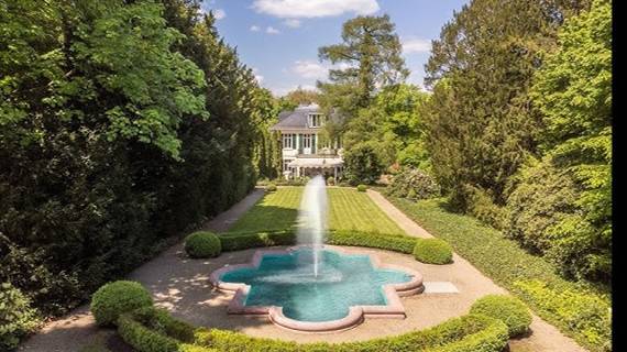 Historic Estate in Baden Baden, Baden-Württemberg, Germany смотреть онлайн