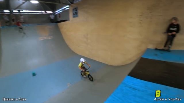 ПРОИГРАЛ И ЗАПЛАКАЛ. Командный GAME of BIKE на микро BMX. смотреть онлайн