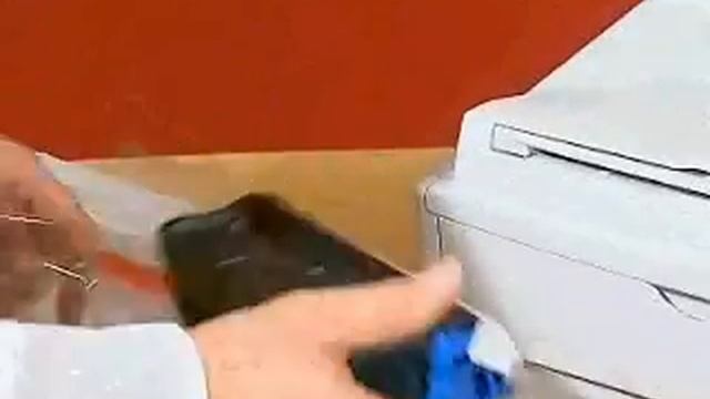 How to change the toner cartridge in the OKI B4400 laser printer смотреть онлайн