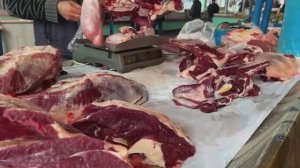 Сочный Шашлык из Бараньих Яичек! Спокойный обычный день Семьи из Деревни+.mp4