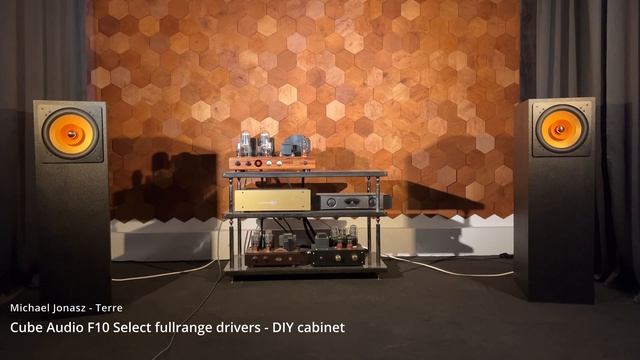 Cube Audio DIY cabinets - F10 Select vs F10 Neo Full-range drivers смотреть онлайн
