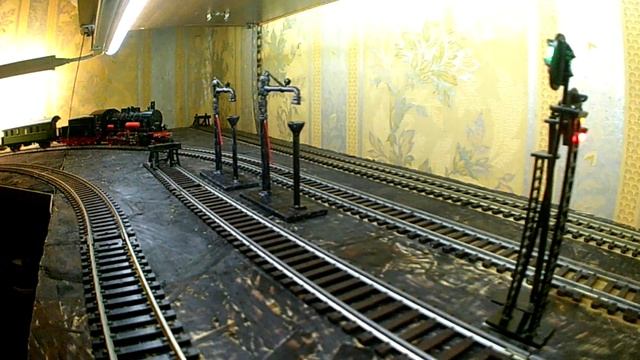 PIKO. Expert потихоньку восстановлю 553784 Паровоз. НО 1:87. 16.5мм.Сделал буферные фонари. смотреть онлайн