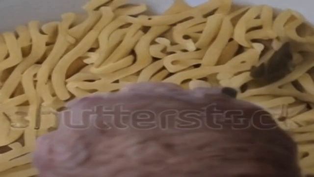 [AI] grandpa destroying macaroni in the house смотреть онлайн