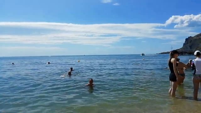 Лучший пляж в Коктебеле) смотреть онлайн