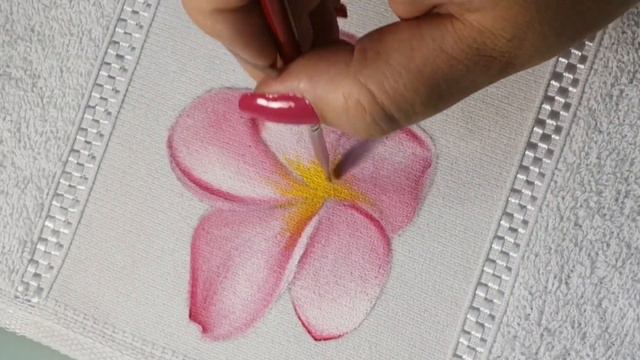 Pintura em tecido flores - Iniciantes - COMO PINTAR PLUMÉRIA de forma SIMPLES - flor tropical смотреть онлайн