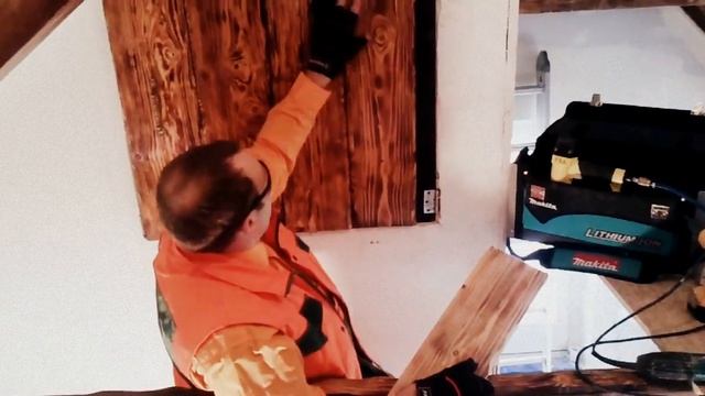 декоративная ДВЕРЬ под старину и техника сторения от brigada1.lv смотреть онлайн