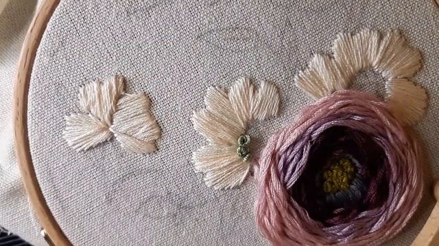 "Peonies and Magnolia Flowers" Embroidery + Printable | Hello Motif смотреть онлайн
