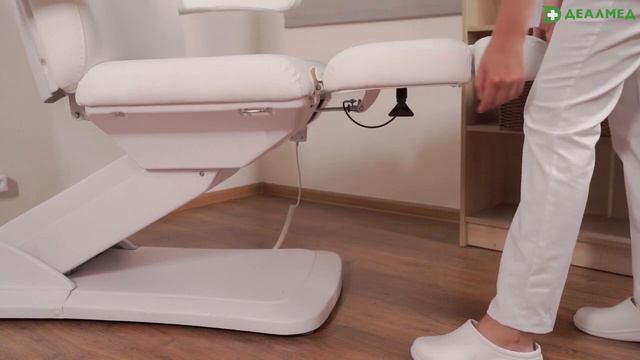 Кресло косметологическое (электрическое) Med-Mos ММКК-3 КО-175Д-00