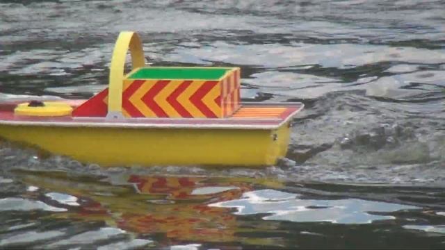 Карповой кораблик для рыбалки, завоза снастей и прикормки смотреть онлайн