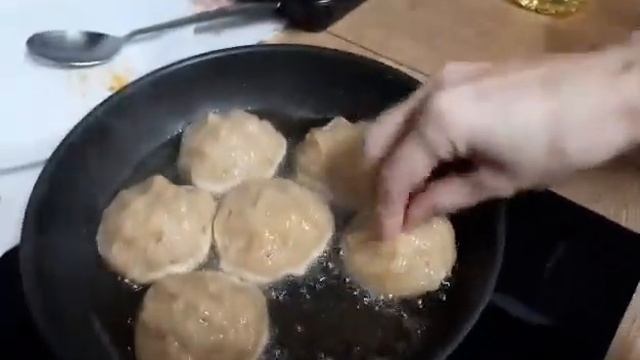 Куриные Котлетки с Капусткой?Сочные и Ооочень Вкусненькие? смотреть онлайн