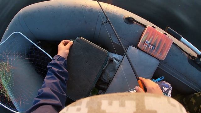 БЕШЕНЫЙ КЛЕВ ЩУКИ И ОКУНЯ НА РАССВЕТЕ!!! смотреть онлайн