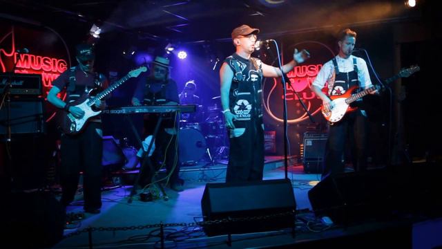 Манго - Манго "Мамаду" смотреть онлайн