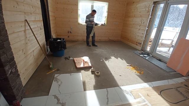 Керамогранит на неровный пол. Laying Porcelain Stoneware On The Floor