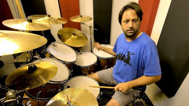 Phil Collins - It Don't Matter to Me Drum Cover смотреть онлайн