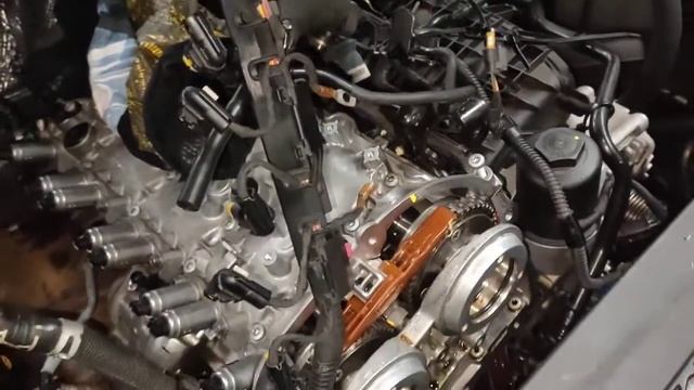 Porsche Macan 2.0L turbo M.P- cam cover reseal & front cover off due to special tools didn't fit смотреть онлайн