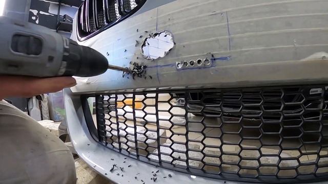 Откидная рамка номера. Установка смотреть онлайн