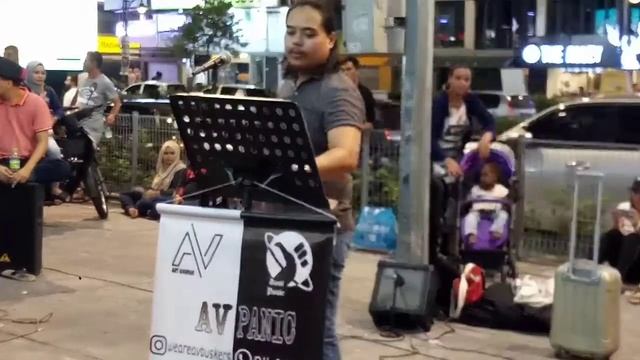 MANTAP AV BUSKERS||KAMELIA