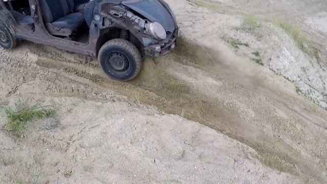 Легкий ВЕС или ПОЛНЫЙ привод? Что важнее в песке и на горках??? смотреть онлайн