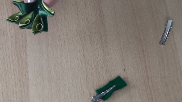 Christmas Tree Kanzashi,Tannenbaum Kanzashi,Новогодняя елочка канзаши заколка смотреть онлайн