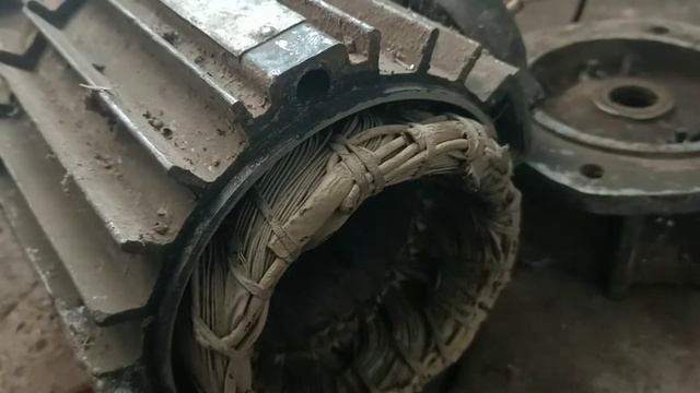 Разборка электродвигателя в металл! Сколько медь??? Часть 1 смотреть онлайн