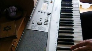 oxygene 4 play on yamaha PSR E 303