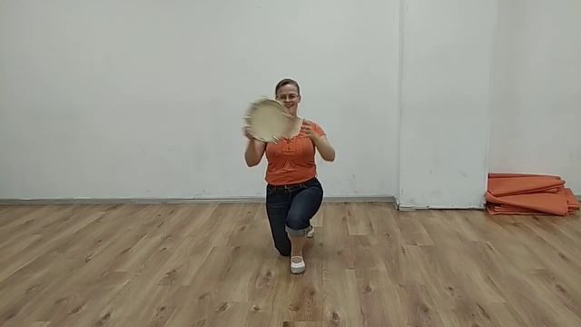 Gypsy bellydance with tambourine смотреть онлайн