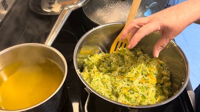Sweet Cuke Sizzler - Canning Relish The Easy Way смотреть онлайн