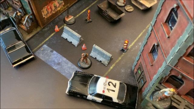Lets Play: Learning the Batman Miniature Game 3rd Edition Part2 (Phases, Actions, Combat) смотреть онлайн