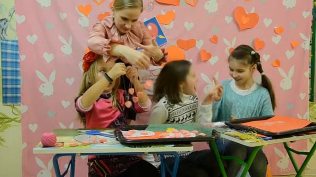 Den Valentina смотреть онлайн