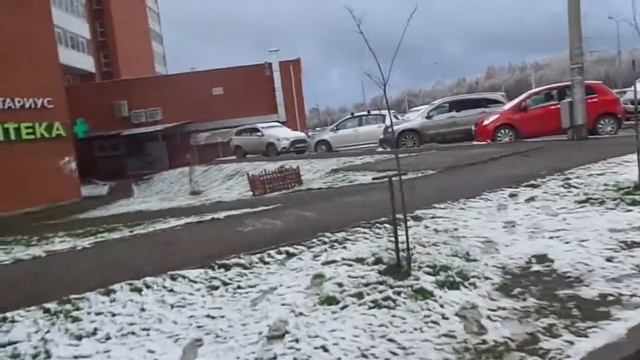 Первый снег. Первый снеговик смотреть онлайн