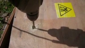 Сверление перовым сверлом фанеры
