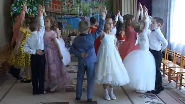 Выпускной. Прощальный вальс. смотреть онлайн