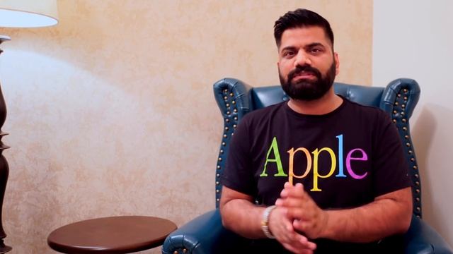 Why Custom UI is Important in Android Phones? Stock Android? My Opinions & Your Poll??? смотреть онлайн