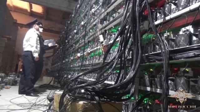 Депутат Госдумы предложил сажать нелегальных майнеров. смотреть онлайн