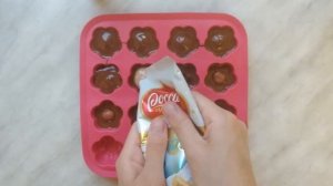 Делаем конфеты из шоколада с орехами, ягодами, цукатами