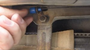 На вашей калине плохо открывается капот?  Возможно причина в этом.