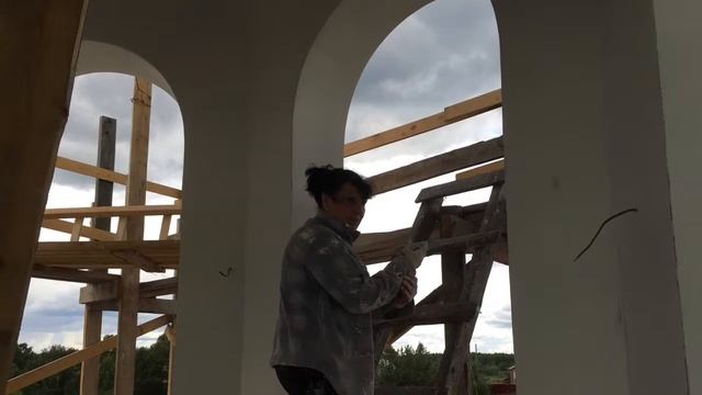 Храм в нашей маленькой Шошке спустя год смотреть онлайн