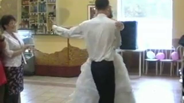 Танго со свадьбы.avi смотреть онлайн
