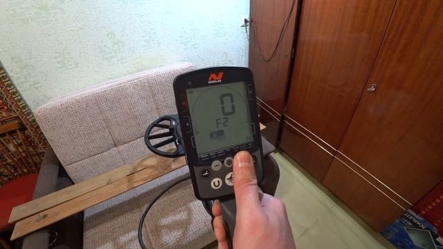 Minelab Equinox 600 Тест скрепка и кольцо! Работа мульти частоты