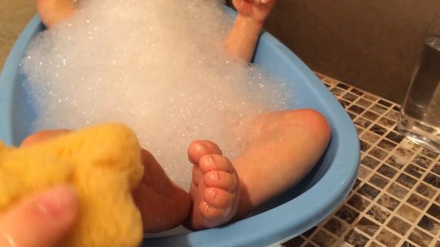 Купание реборна/ купаемся с реборном/ в ванне с реборном/ моем реборна смотреть онлайн