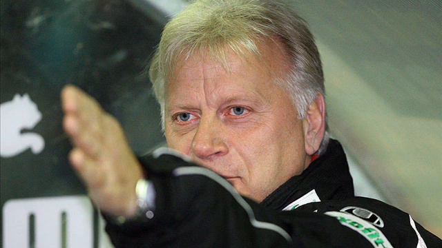 RWO Trainer 2010/11 смотреть онлайн