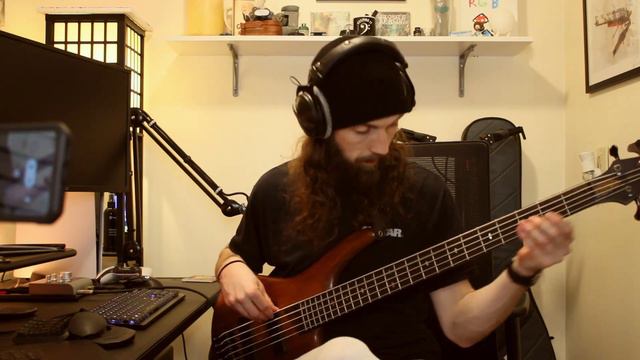 Bryan Adams "Run to You" Bass Cover by ChrisLCTR смотреть онлайн