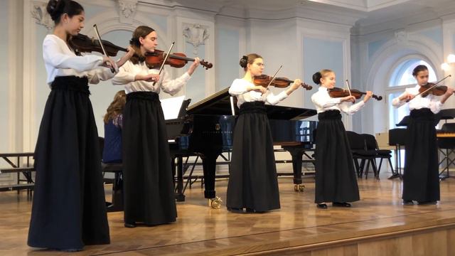 А. Вивальди. Концерт A-moll (I часть)