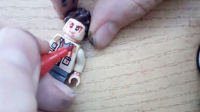 Как рисовать кровь на лего минифигурке смотреть онлайн